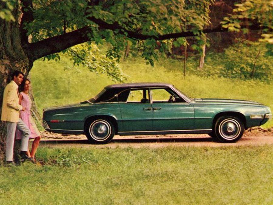  Ford Thunderbird Landau Pillared Hardtop Sedan 1968 года  (фото 4 из 4)